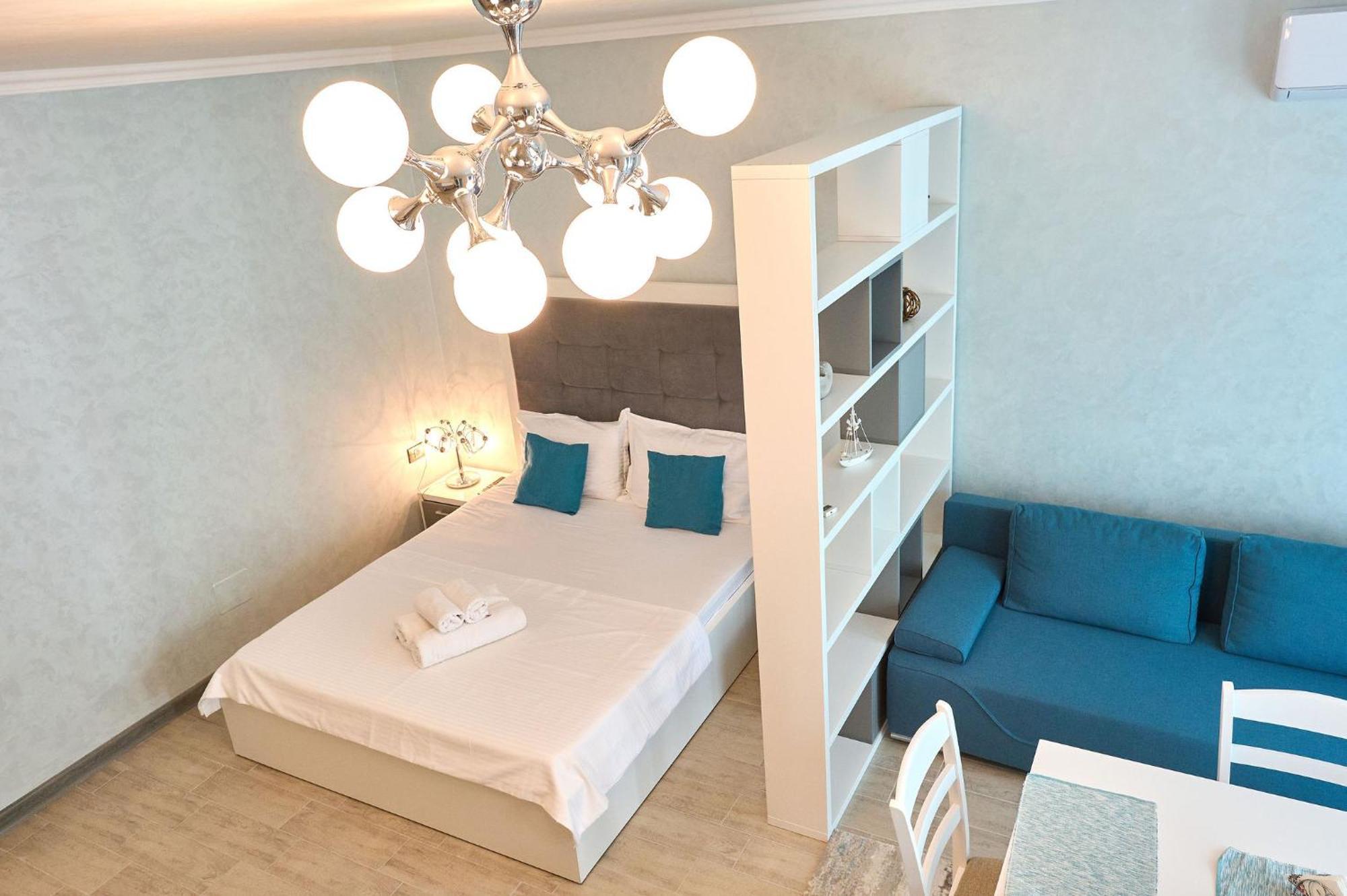 Moonlight Studio - Spa N Pools Beach Resort Mamaia Bagian luar foto